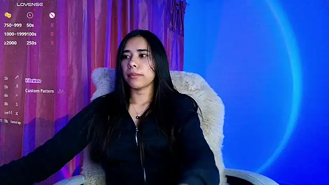 Snapshot of AmyOlimpo chatting on 09/19/25, 11:00 AmyOlimpo online show from 09/19/25, 11:00