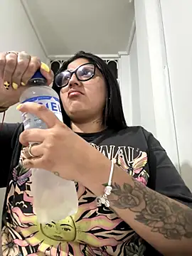 Snapshot of croftsmila chatting on 10/19/25, 03:07 croftsmila online show from 10/19/25, 03:07