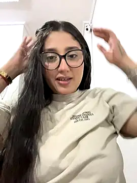 Snapshot of croftsmila chatting on 11/28/25, 11:29 croftsmila online show from 11/28/25, 11:29