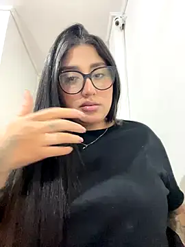 Snapshot of croftsmila chatting on 12/01/25, 10:37 croftsmila online show from 12/01/25, 10:37