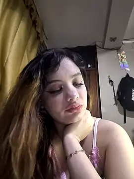 Snapshot of WanOn3Fanny chatting on 10/18/25, 12:57 WanOn3Fanny online show from 10/18/25, 12:57