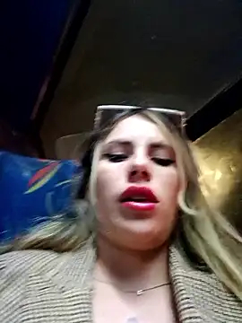 Misscata1106 online show from 09/12/25, 03:17