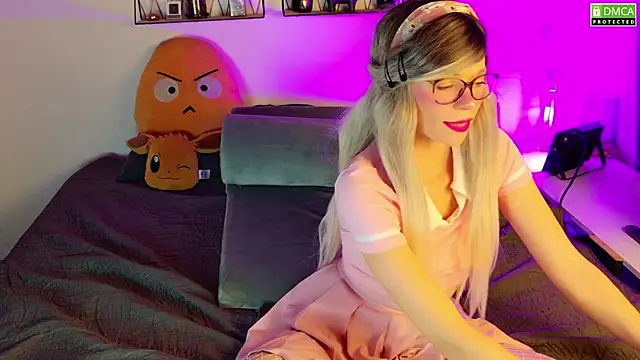 Kittychatte online show from 11/24/25, 09:25