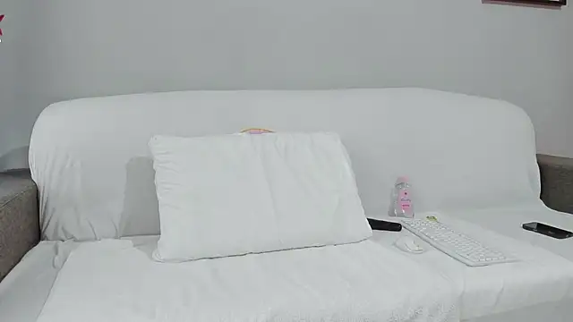 bellahot77 online show from 12/09/24, 12:19