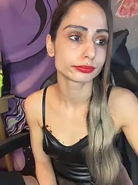 LaPetitechienne1 online show from 12/17/24, 10:11