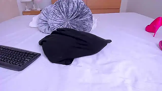 Your Girl69XXX online show from 07/13/26, 09:17