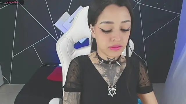 farichell online show from 11/10/25, 09:47