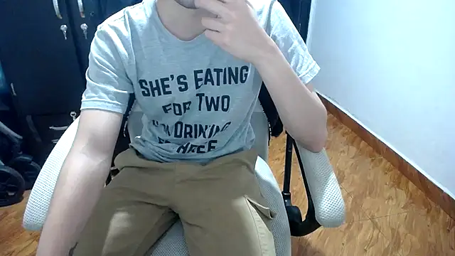 Snapshot of SexAegons chatting on 02/15/25, 07:06 SexAegons online show from 02/15/25, 07:06