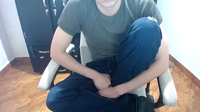 Snapshot of SexAegons chatting on 02/17/25, 03:58 SexAegons online show from 02/17/25, 03:58