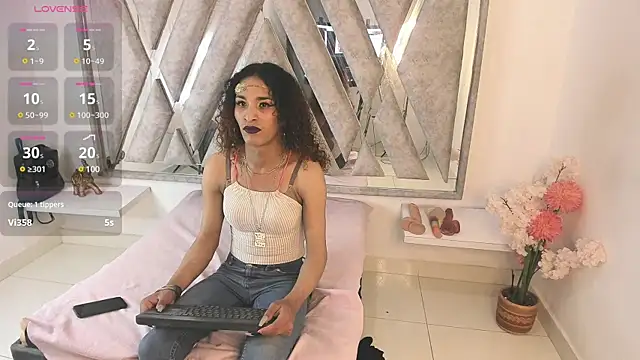 StefanyMiler online show from 12/16/24, 08:26