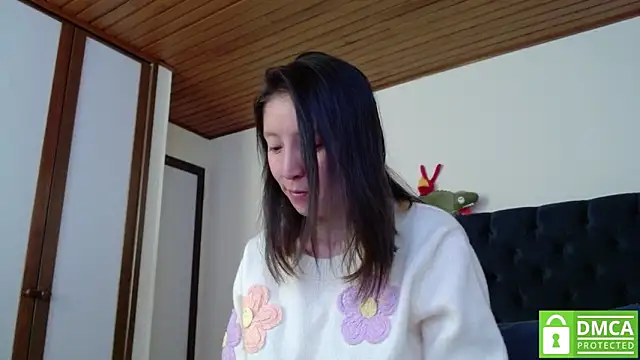 Sophi Cute online show from 12/19/24, 12:23
