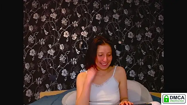 Sophi Cute online show from 05/18/26, 12:00