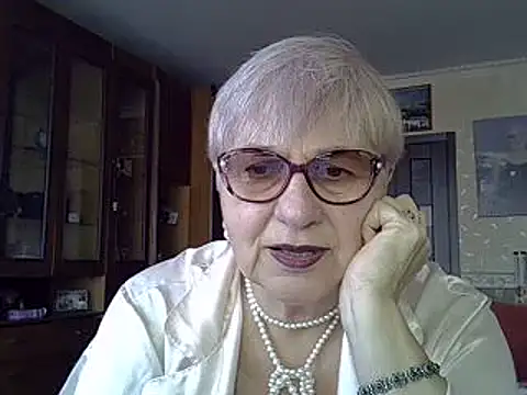 SweetCherry27 online show from 02/04/25, 07:51