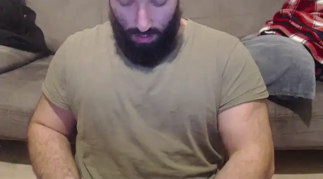 hugemachohandsome online show from 01/04/25, 04:32