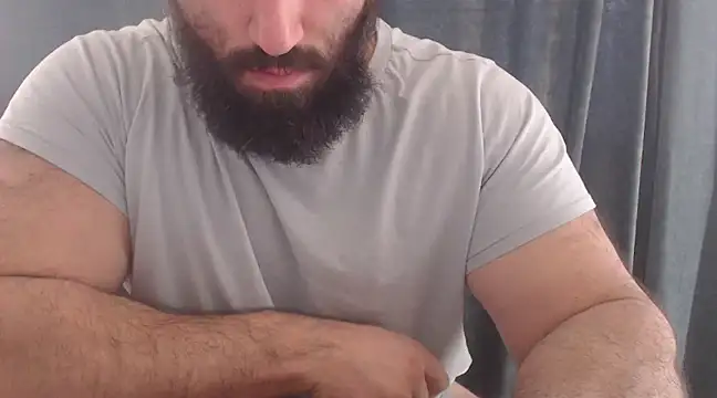 hugemachohandsome online show from 01/11/25, 10:29