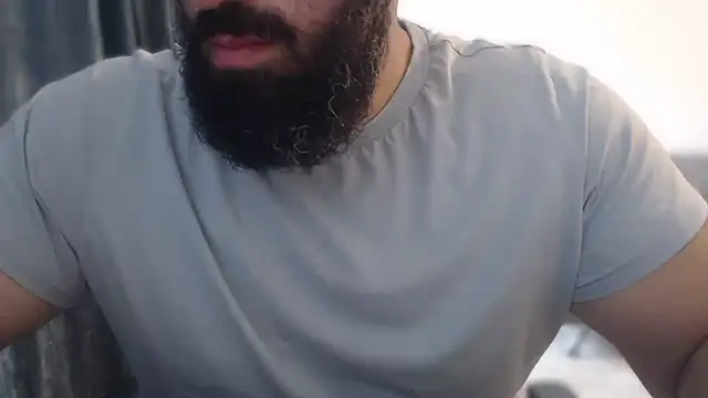 Snapshot of hugemachohandsome chatting on 10/12/25, 10:25 hugemachohandsome online show from 10/12/25, 10:25