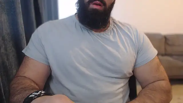 Snapshot of hugemachohandsome chatting on 11/23/25, 08:25 hugemachohandsome online show from 11/23/25, 08:25