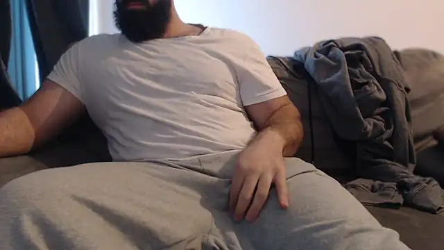 Snapshot of hugemachohandsome chatting on 12/03/25, 09:07 hugemachohandsome online show from 12/03/25, 09:07