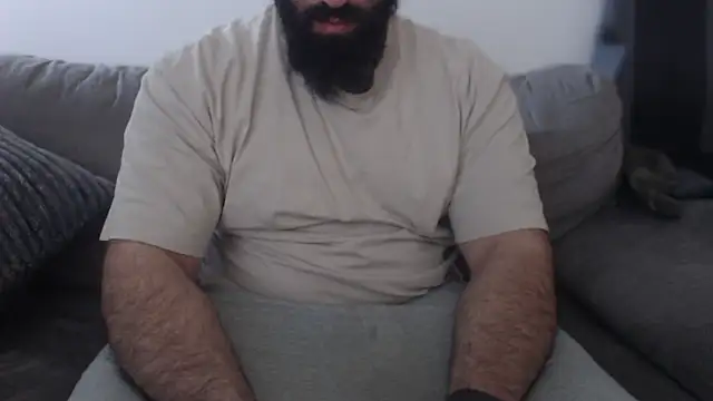 hugemachohandsome online show from 04/29/26, 05:55