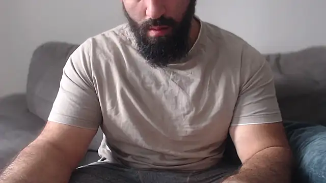 hugemachohandsome online show from 07/10/26, 07:34