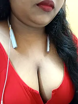 Sophiaboudi online show from 09/24/25, 07:23