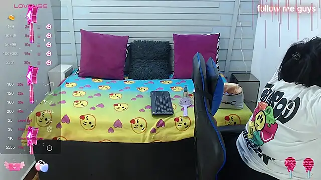 evelin zaens online show from 01/19/25, 04:12