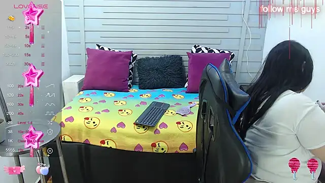 evelin zaens online show from 02/07/25, 04:06