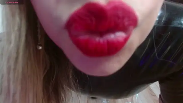 LatexDevil Blondie online show from 12/09/24, 04:58