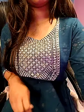 Aditi 1 online show from 01/24/25, 02:39