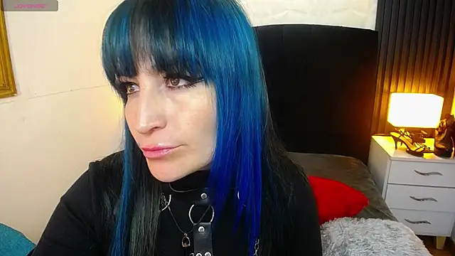 alicia moom online show from 12/10/24, 10:26