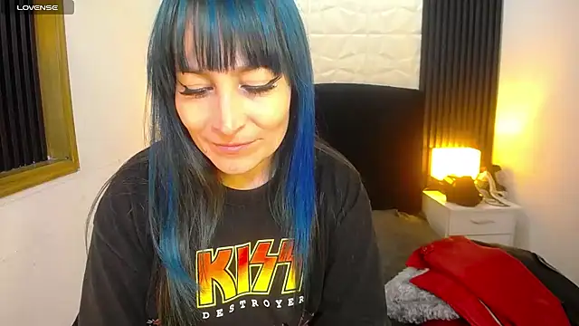 alicia moom online show from 12/19/24, 02:23