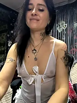 KikiXRed online show from 01/11/25, 05:18