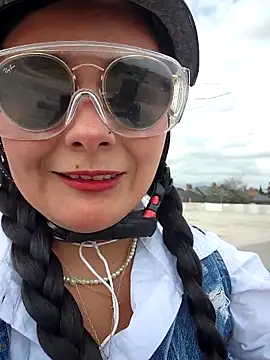 bellapaty online show from 04/29/26, 02:32