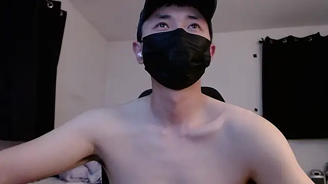 twbobo00715 online show from 12/01/25, 11:32