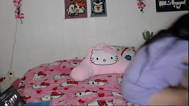 Snapshot of Cupcakecutie449 chatting on 04/29/26, 09:35 Cupcakecutie449 online show from 04/29/26, 09:35
