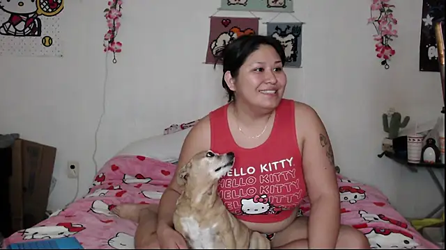 Snapshot of Cupcakecutie449 chatting on 06/08/26, 01:11 Cupcakecutie449 online show from 06/08/26, 01:11