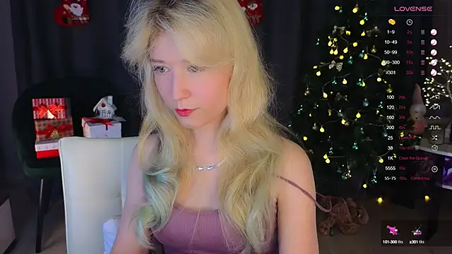 Snapshot of Arveni chatting on 12/08/24, 02:52 Arveni online show from 12/08/24, 02:52