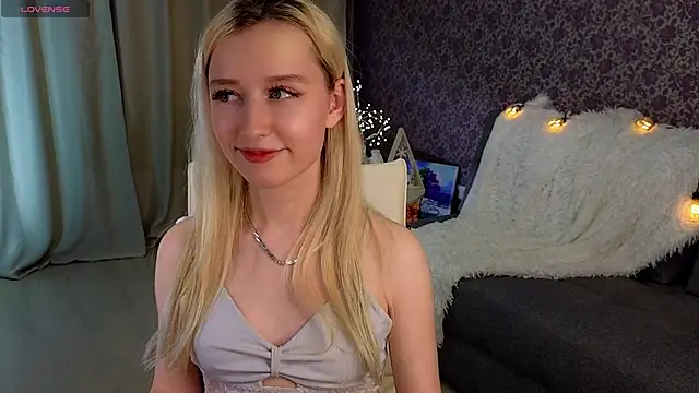 Snapshot of Arveni chatting on 02/26/25, 07:49 Arveni online show from 02/26/25, 07:49