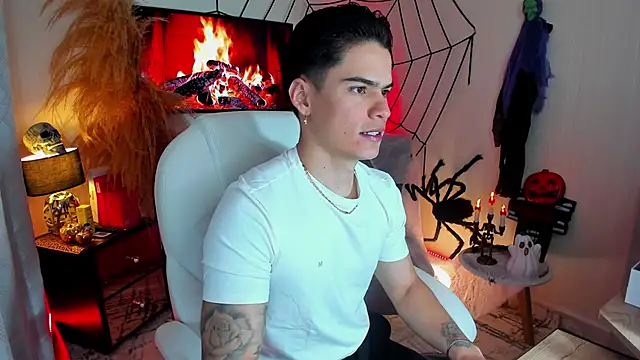 Snapshot of Matias_Murrier chatting on 10/22/25, 11:43 Matias Murrier online show from 10/22/25, 11:43