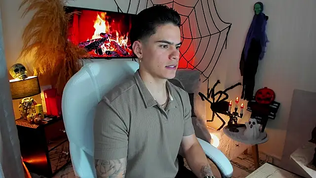 Snapshot of Matias_Murrier chatting on 10/25/25, 12:02 Matias Murrier online show from 10/25/25, 12:02