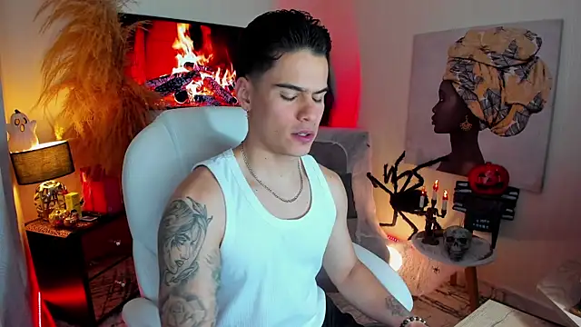 Snapshot of Matias_Murrier chatting on 10/27/25, 11:47 Matias Murrier online show from 10/27/25, 11:47