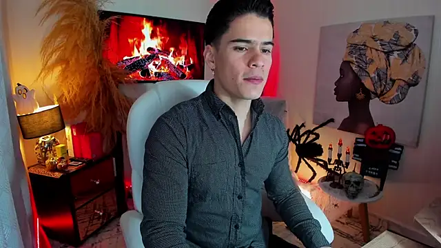 Snapshot of Matias_Murrier chatting on 10/31/25, 11:44 Matias Murrier online show from 10/31/25, 11:44