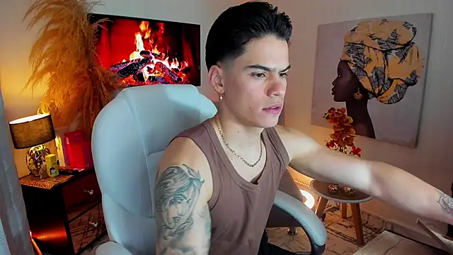 Snapshot of Matias_Murrier chatting on 11/07/25, 11:43 Matias Murrier online show from 11/07/25, 11:43