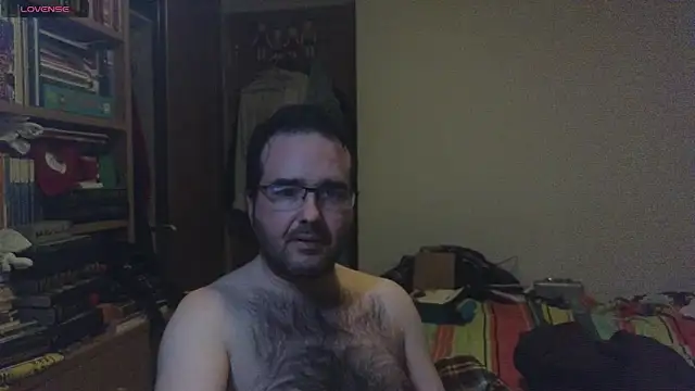 curiosillo83 online show from 02/07/25, 06:13