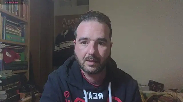 curiosillo83 online show from 02/15/25, 04:56