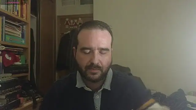 curiosillo83 online show from 02/27/25, 10:53