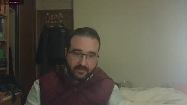 curiosillo83 online show from 03/05/25, 09:15