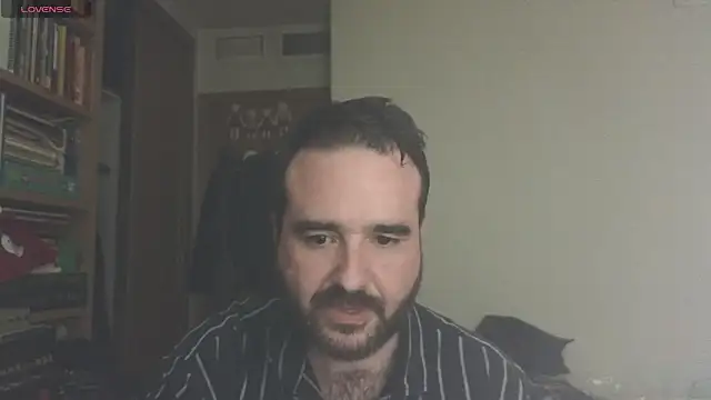 curiosillo83 online show from 03/22/25, 03:09