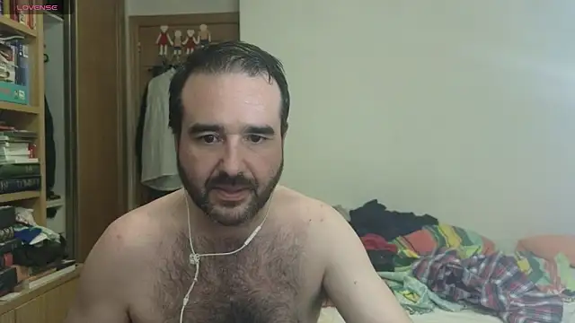 curiosillo83 online show from 10/02/25, 02:51