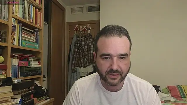 curiosillo83 online show from 10/06/25, 04:15